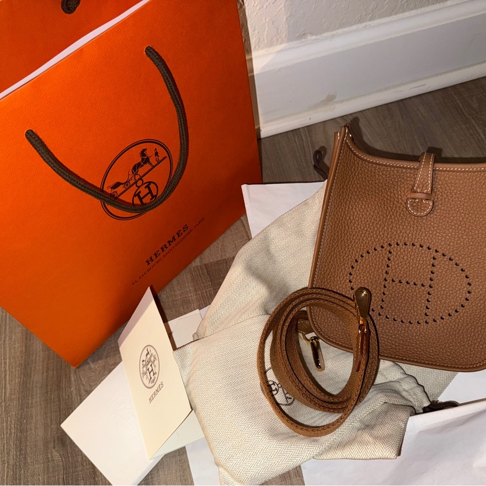 Hermes Evelyn Gold Leather crossbody Bag NEW
